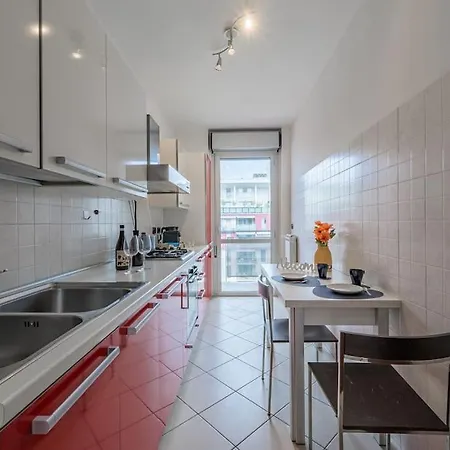 아파트 Near Duomo - Free Parking -terrace - Metro - Ac 밀라노