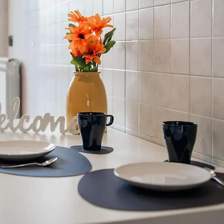 Lejlighed Near Duomo - Free Parking -terrace - Metro - Ac *